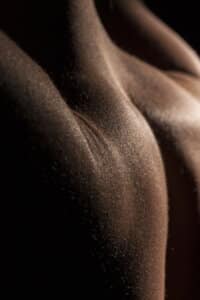 Lui sportivo e discreto